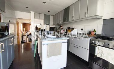 Casa en Arriendo en Estadio Español / Neveria