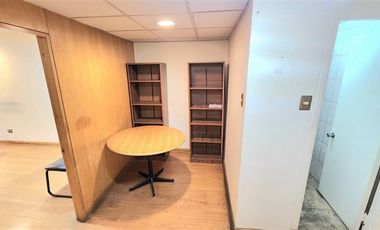 Oficina en Arriendo en Huérfanos / Paseo Ahumada