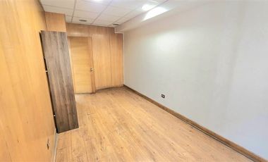Oficina en Arriendo en Huérfanos / Paseo Ahumada