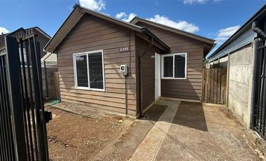 Casa en Venta en PASAJE VERA PRAUS PETROFF 395