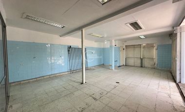 Local Comercial en Arriendo en Av. Rodrigo de Araya