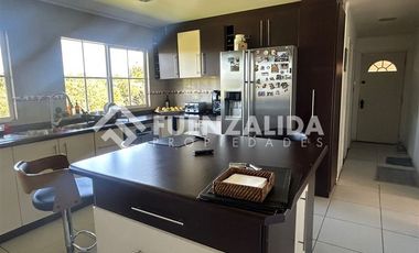 Casa en Venta en Condominio Lagunitas