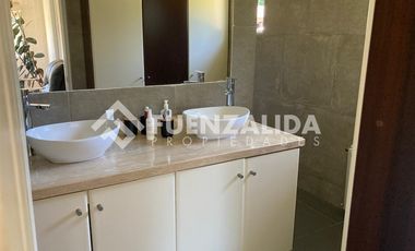 Casa en Venta en Condominio Lagunitas