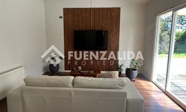 Casa en Venta en Condominio Lagunitas
