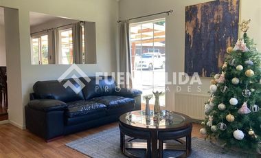 Casa en Venta en Condominio Lagunitas