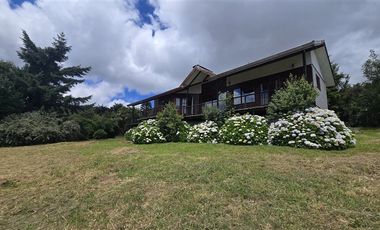 Casa en Arriendo en parque ivian 2 calle los Arrayanes 21