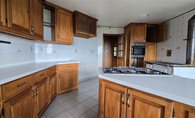 Casa en Arriendo en parque ivian 2 calle los Arrayanes 21