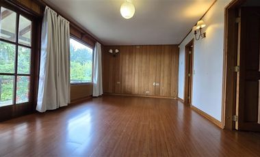 Casa en Arriendo en parque ivian 2 calle los Arrayanes 21