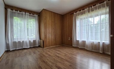 Casa en Arriendo en parque ivian 2 calle los Arrayanes 21