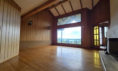 Casa en Arriendo en parque ivian 2 calle los Arrayanes 21