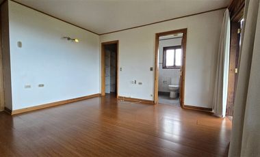 Casa en Arriendo en parque ivian 2 calle los Arrayanes 21