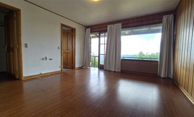 Casa en Arriendo en parque ivian 2 calle los Arrayanes 21