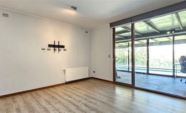 Casa en Arriendo en Cercana comercio