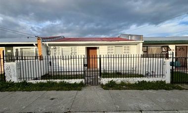 Casa en Arriendo en Entre Capitán Guillermo y Argentina, cerca de Unimarc de Zenteno