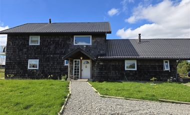 Casa en Arriendo en Parcelación Yunge