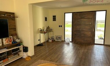 Casa en Arriendo en Camino Carampangue-Camino Lonquen Sur