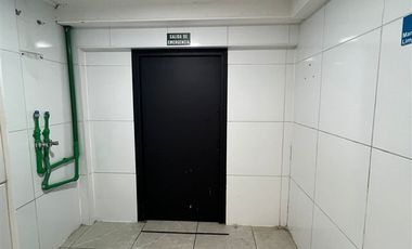 Local Comercial en Arriendo en Av. Tabancura / Kennedy