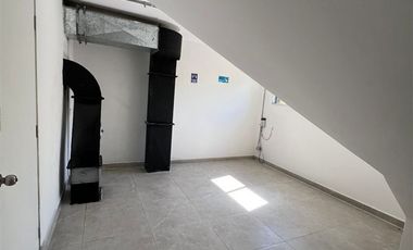 Local Comercial en Arriendo en Av. Tabancura / Kennedy