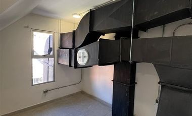 Local Comercial en Arriendo en Av. Tabancura / Kennedy