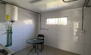 Local Comercial en Arriendo en Av. Tabancura / Kennedy