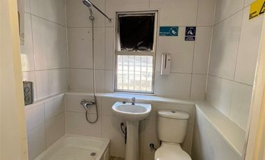 Local Comercial en Arriendo en Av. Tabancura / Kennedy