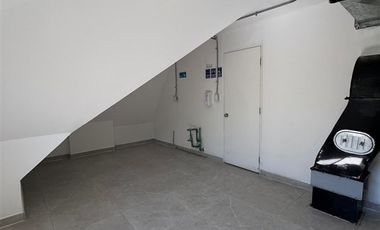 Local Comercial en Arriendo en Av. Tabancura / Kennedy