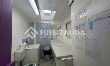 Local Comercial en Venta en Av Tte cruz con Av Laguna Sur