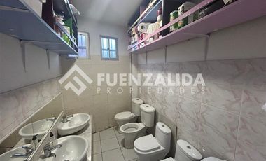 Local Comercial en Venta en Av Tte cruz con Av Laguna Sur