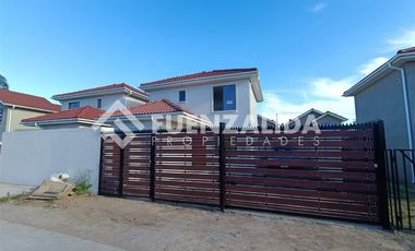 Casa en Arriendo en Pasaje Oviedo, San Bernardo