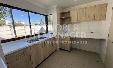 Casa en Arriendo en Casa 74m2 3D-3B en Condominio Privado