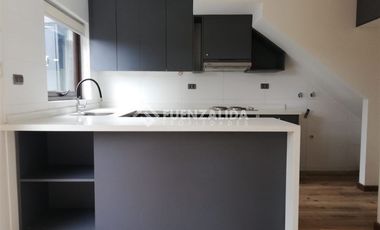 Casa en Arriendo en Condominio Cerro Tronador