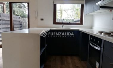 Casa en Arriendo en Condominio Cerro Tronador