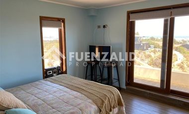 Casa en Arriendo en Mantagua