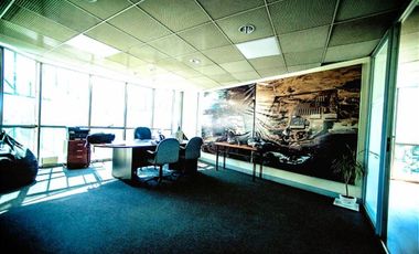 Oficina en Venta en Av Del Valle con Santa Clara