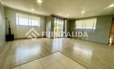 Casa en Venta en Avenida San Pablo & Santa Victoria