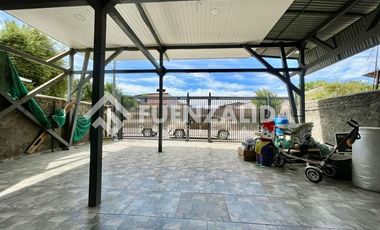 Casa en Venta en Avenida San Pablo & Santa Victoria