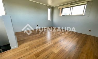Casa en Venta en Avenida San Pablo & Santa Victoria