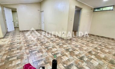 Casa en Venta en Avenida San Pablo & Santa Victoria