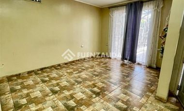 Casa en Venta en Avenida San Pablo & Santa Victoria