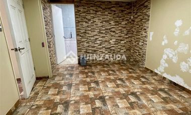 Casa en Venta en Avenida San Pablo & Santa Victoria