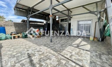 Casa en Venta en Avenida San Pablo & Santa Victoria