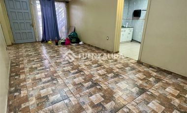 Casa en Venta en Avenida San Pablo & Santa Victoria