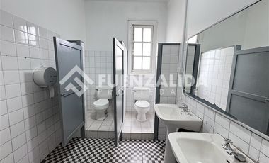 Oficina en Arriendo en El Bosque/ Carmen Silva