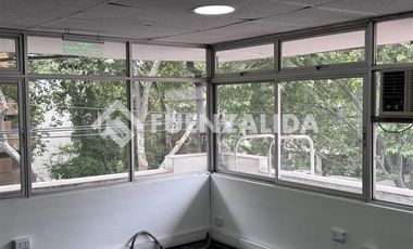 Oficina en Arriendo en El Bosque/ Carmen Silva