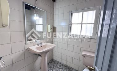 Oficina en Arriendo en El Bosque/ Carmen Silva