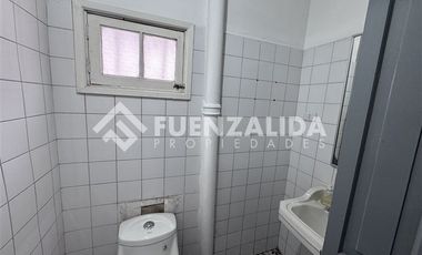 Oficina en Arriendo en El Bosque/ Carmen Silva