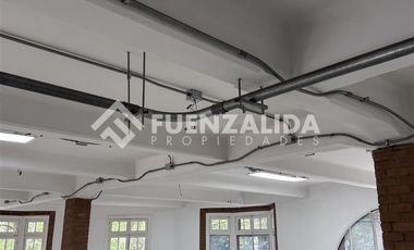 Oficina en Arriendo en El Bosque/ Carmen Silva