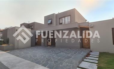 Casa en Venta en Condominio Los Cormoranes