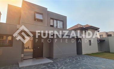 Casa en Venta en Condominio Los Cormoranes