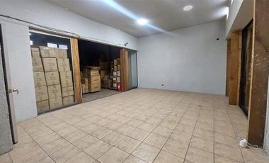 Sitio en Arriendo en Abdon Cifuentes, Republica Santiago